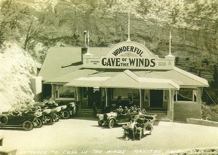 Wonderful-Cave-of-the-Winds